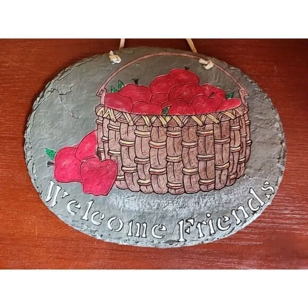 WELCOME FRIENDS -BASKET‎ OF APPLES, plaque, w/ hanger